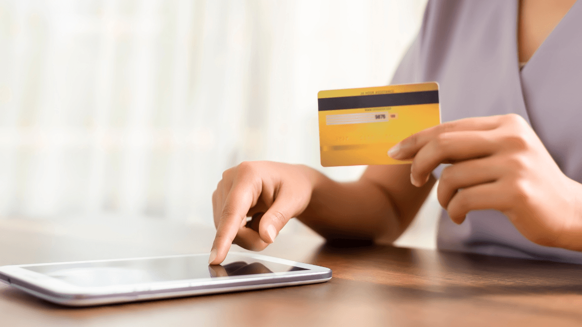 What Happens When You Fall Behind on Credit Card Payments?